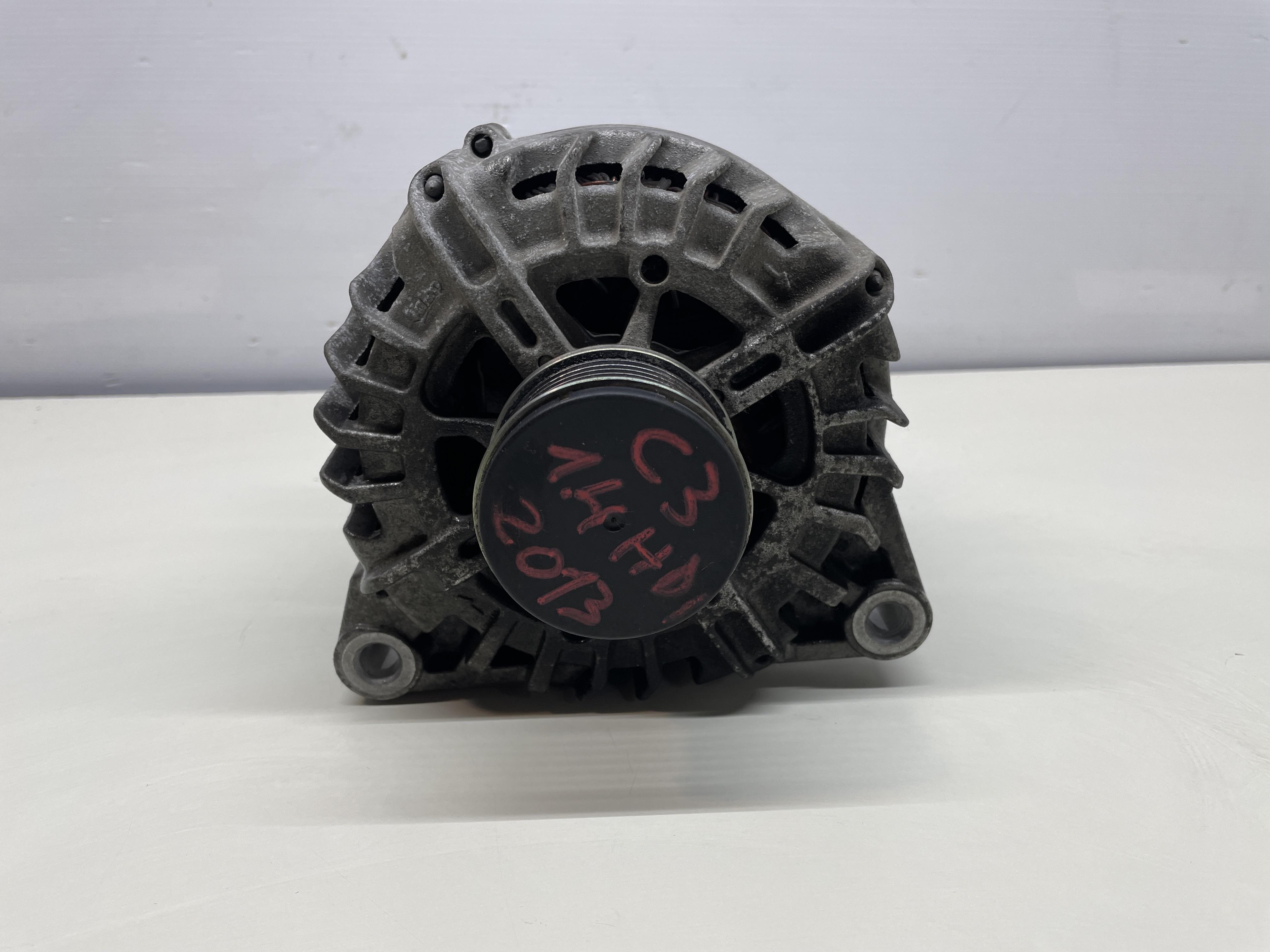Alternatore (Valeo) Usato