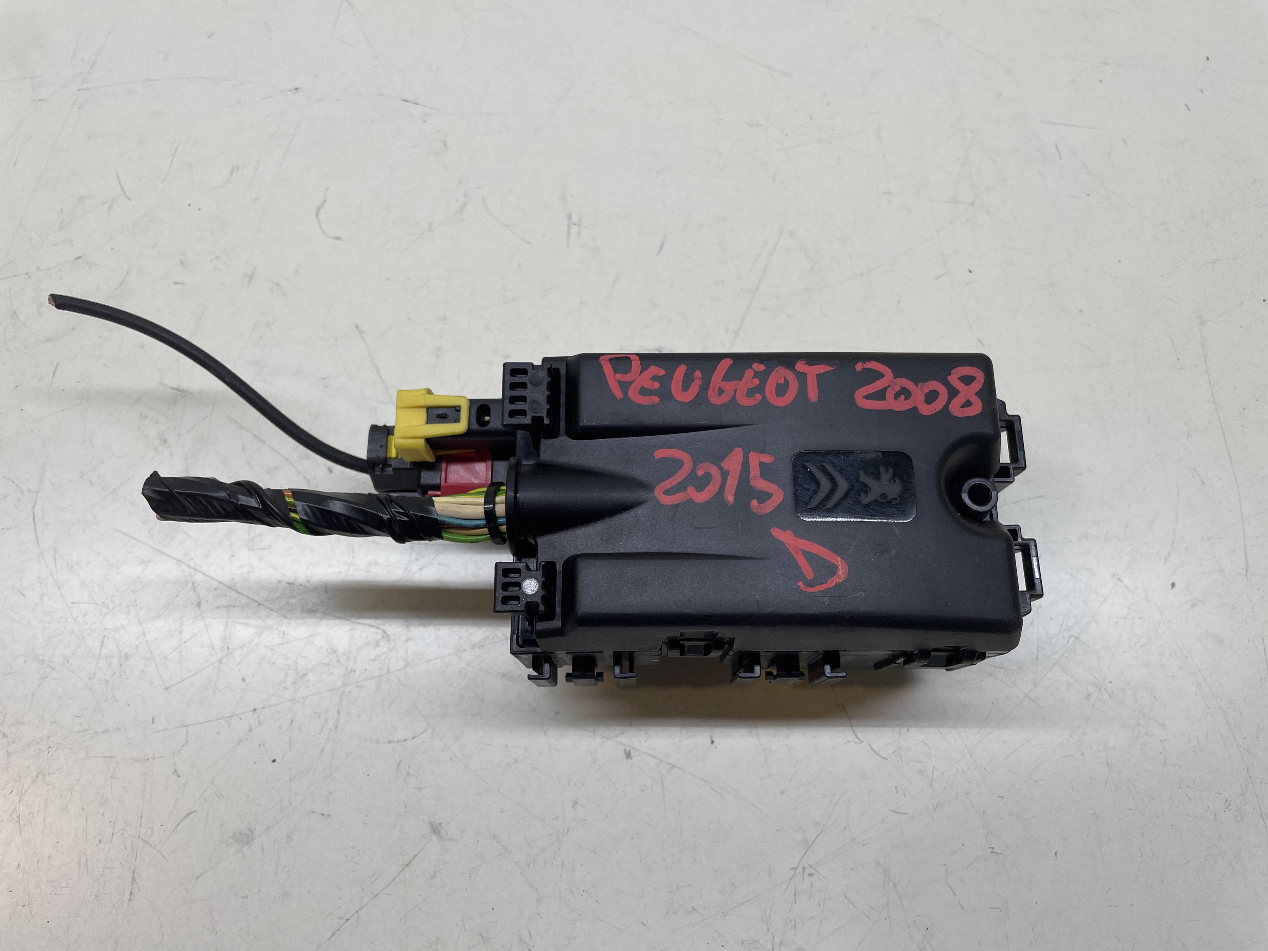 Centralina Porta Fusibili E Body Computer Usato