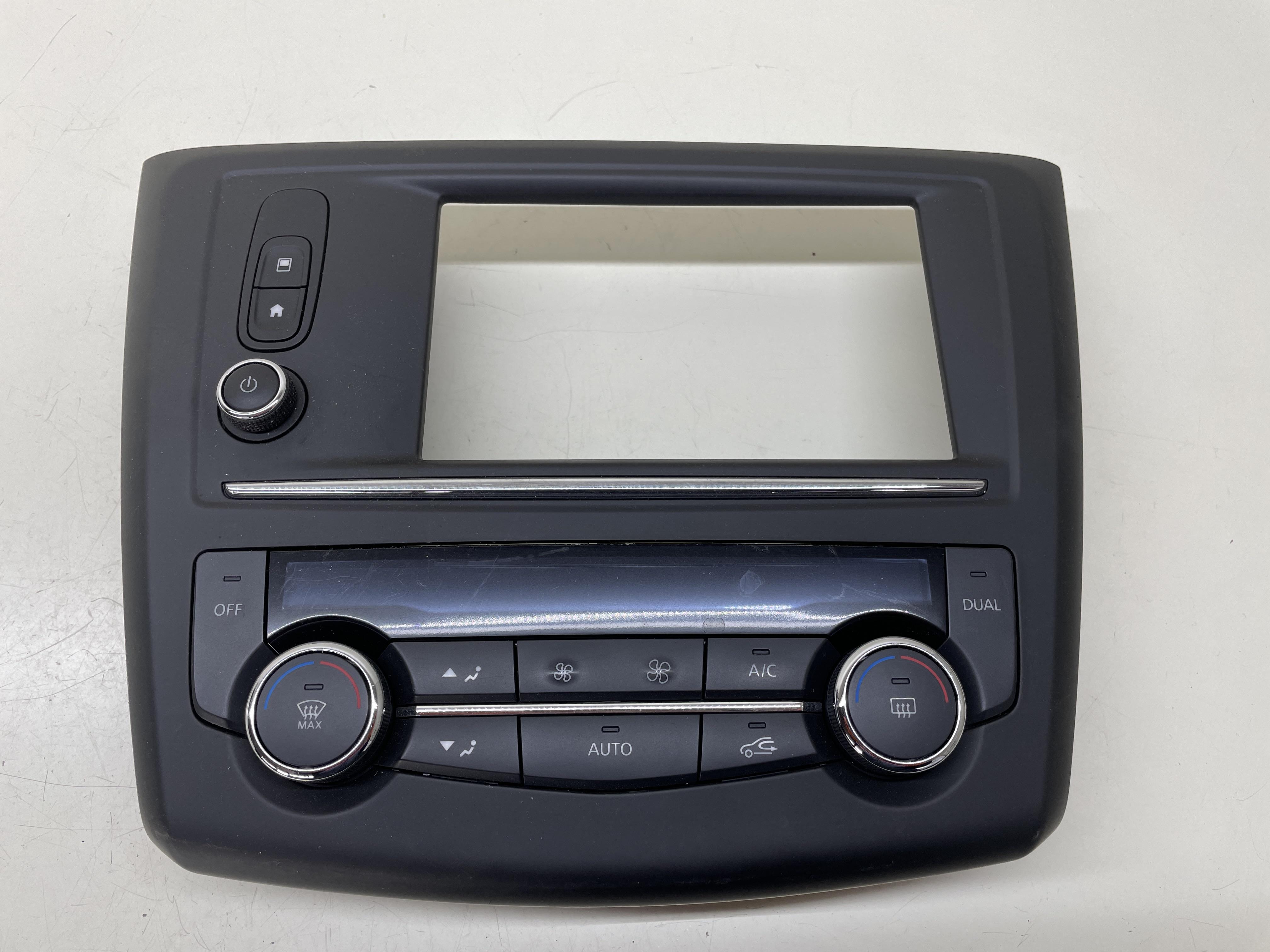 Console Centrale Con Comandi Clima E Radio Usato