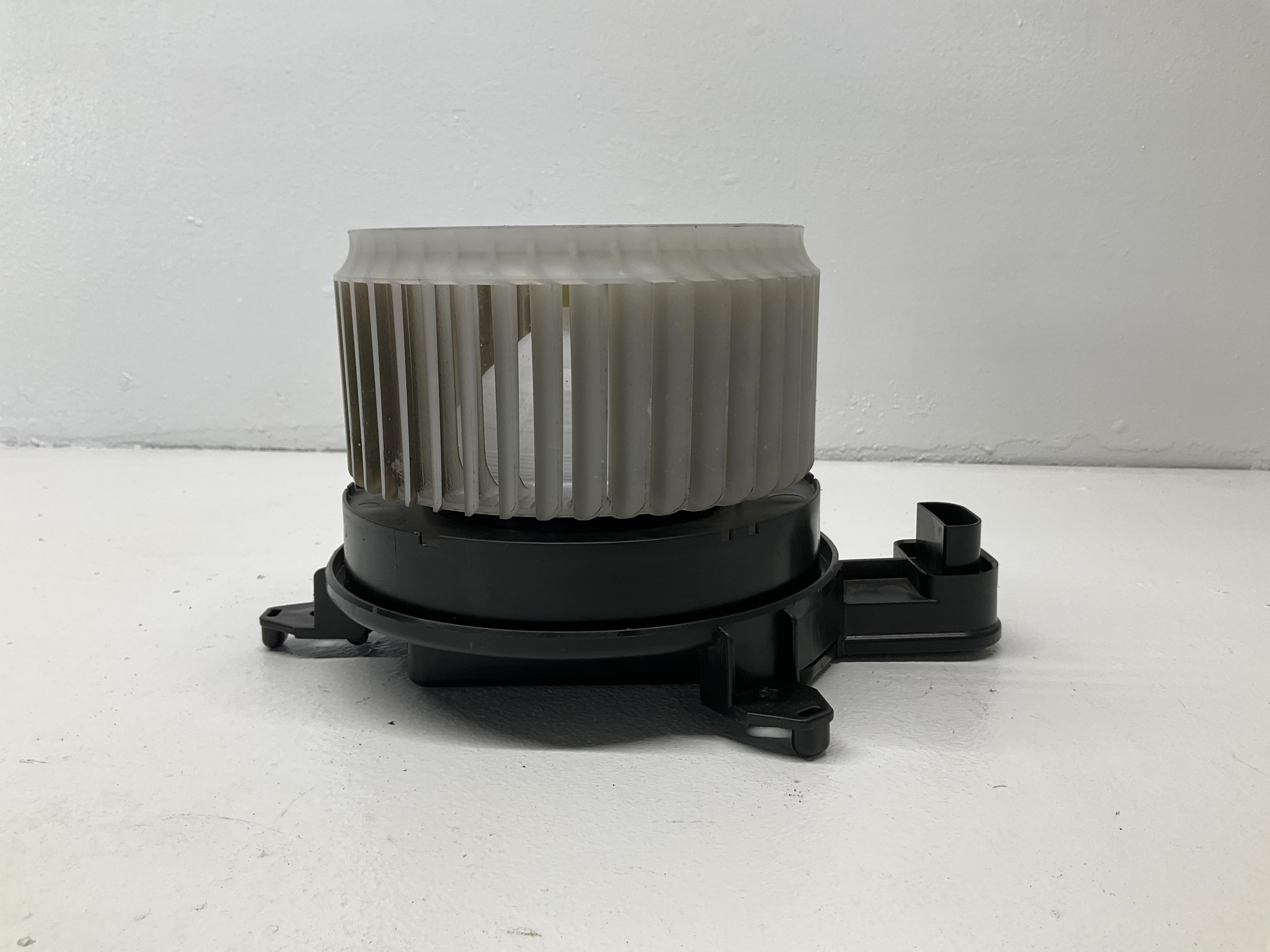Motorino Ventilazione Abitacolo Usato