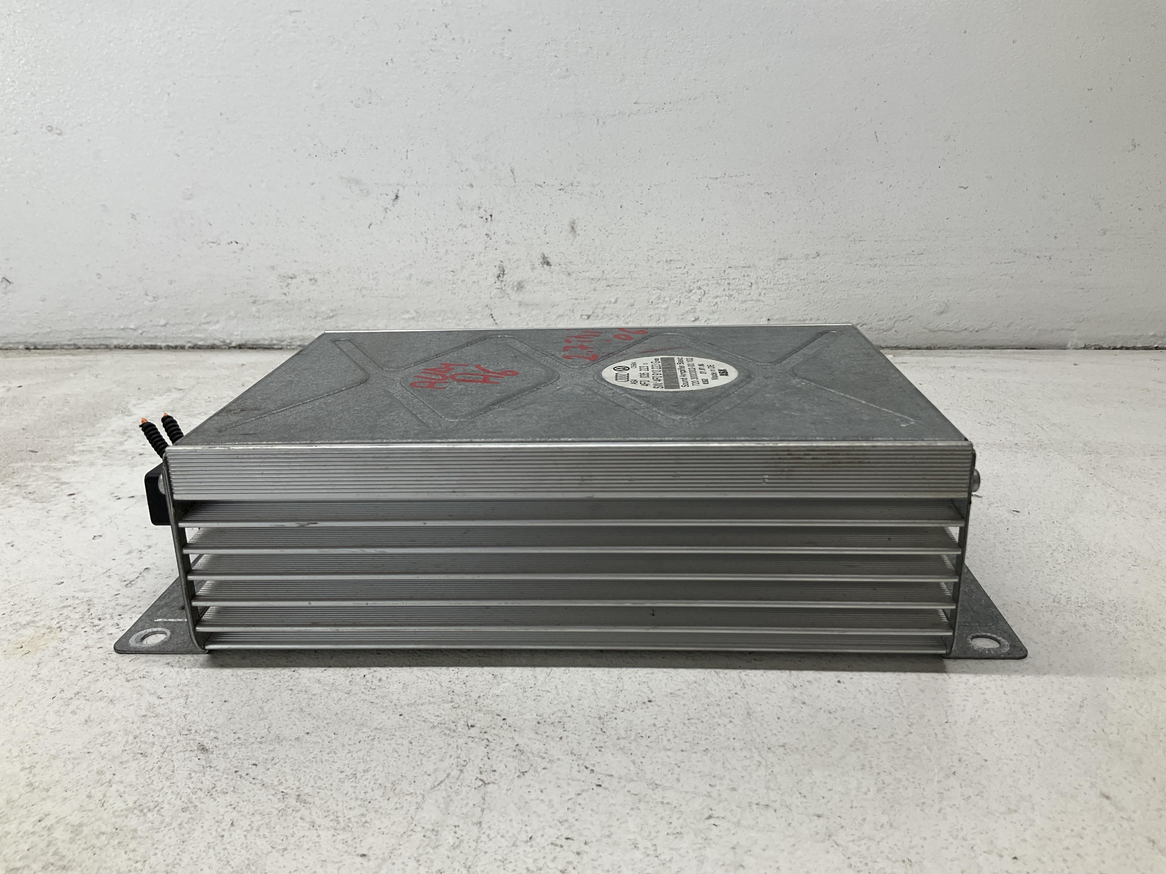 Amplificatore Autoradio Usato