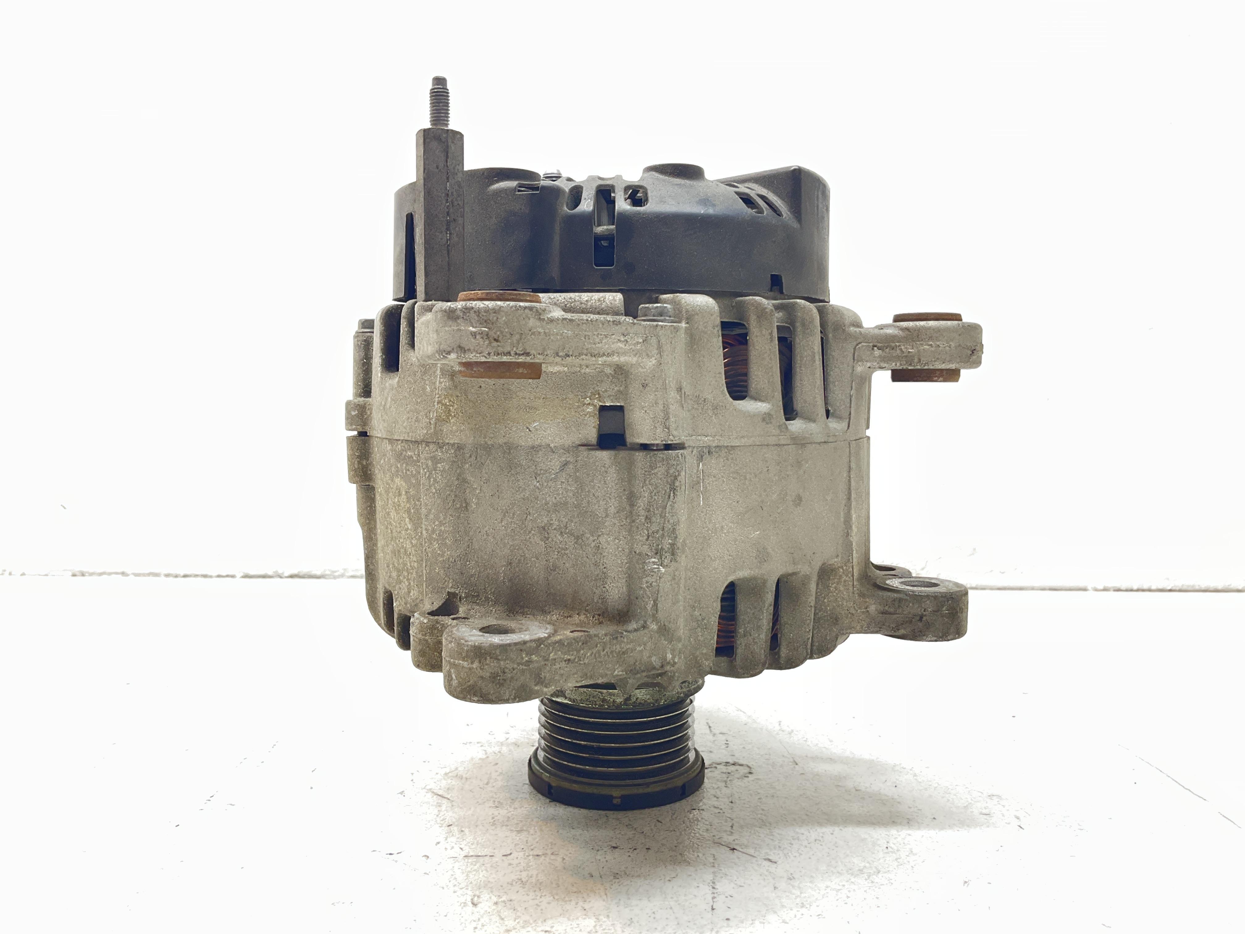 Alternatore (Valeo) Usato