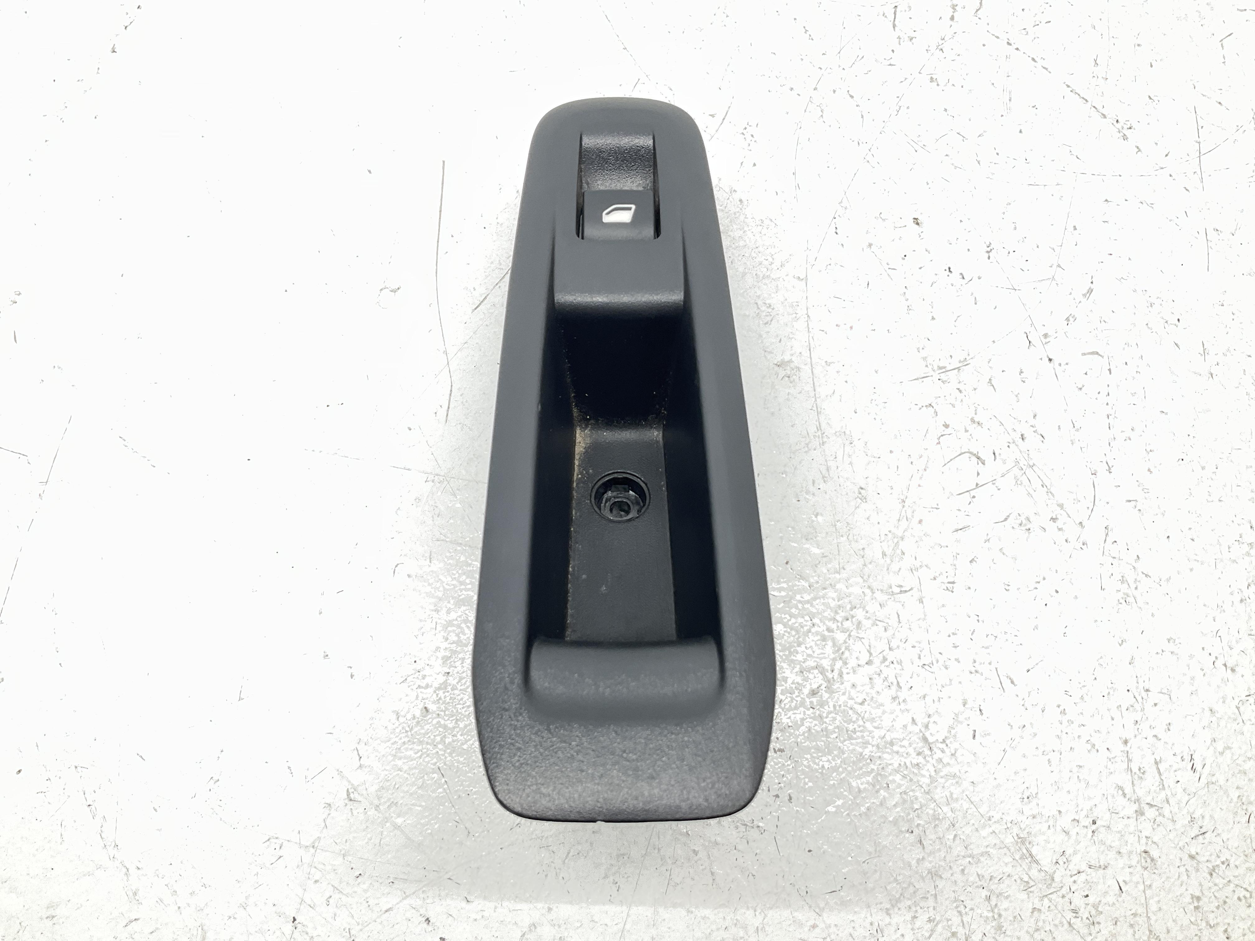 Interruttore Alzacristalli Porta Post. Destro Usato